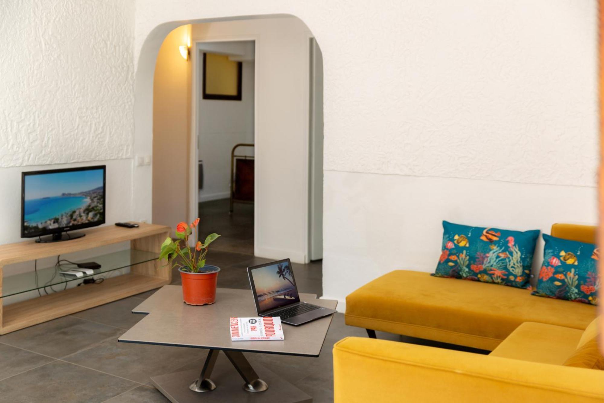 Sweet Dream - Quiet - Host Provence Apartment ลาแซน-ซูร์-แมร์ ภายนอก รูปภาพ